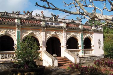 Lăng Hoàng Gia