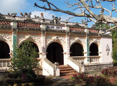 Lăng Hoàng Gia